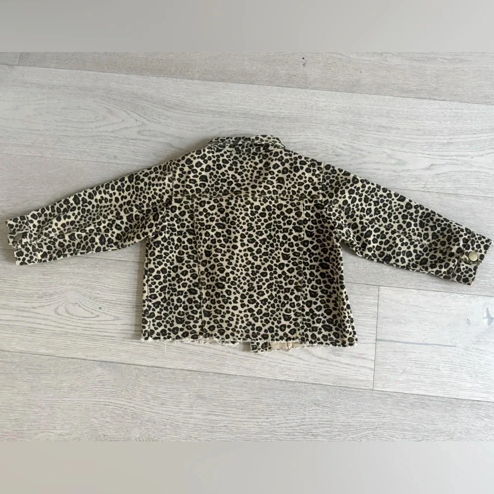 Coffee Talk girls Cheetah print raw hem jeans jacket 5T